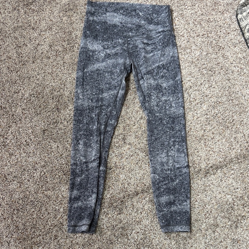 Lululemon Align 25in